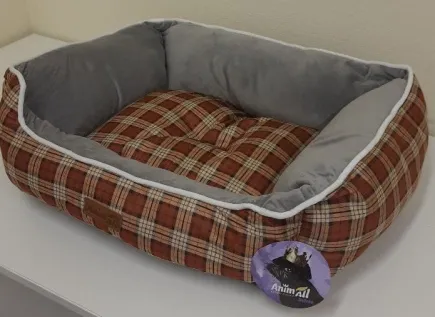 Лежанка AnimAll Nena Soft L BURGUNDY для собак і котів, клітка, 65×51×18 см