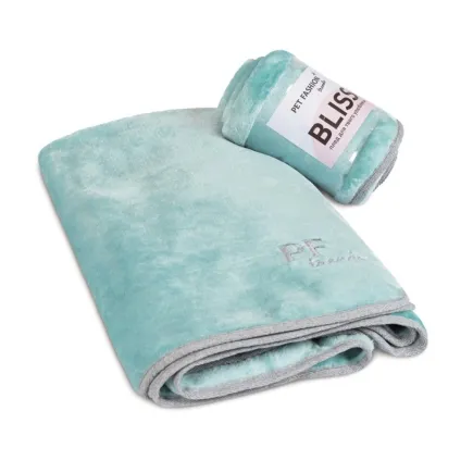 Плед Pet Fashion Bliss 2 для собак і котів плюш сірий картатий 70,5х94 см