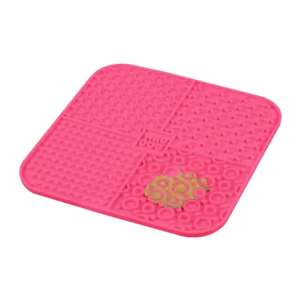 Килимок для злизування WAUDOG Silicone, 190х190х10 мм, рожевий — Фото 4