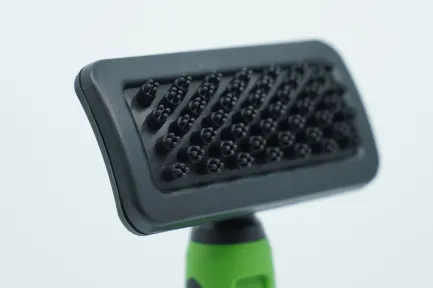 Гребінець-щітка для собак та котів Mr.Fluffy Pet massage brush, medium — Фото 3
