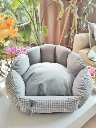 Chloe's Home Лежак для домашніх тварин Берлін сірий М — Фото 1