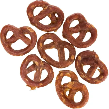 Ласощі Trixie Mini Pretzels для собак, крендель з куркою, 100 г — Фото 3