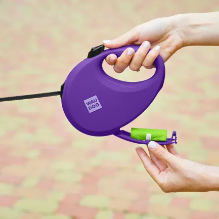 Повідець-рулетка для собак WAUDOG R-leash з контейнером для пакетів, світловідбивна стрічка, L, до 40 кг, 5 м, фіолетовий — Фото 3