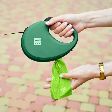 Повідець-рулетка для собак WAUDOG R-leash з контейнером для пакетів, світловідбивна стрічка, L, до 40 кг, 5 м, зелений — Фото 4