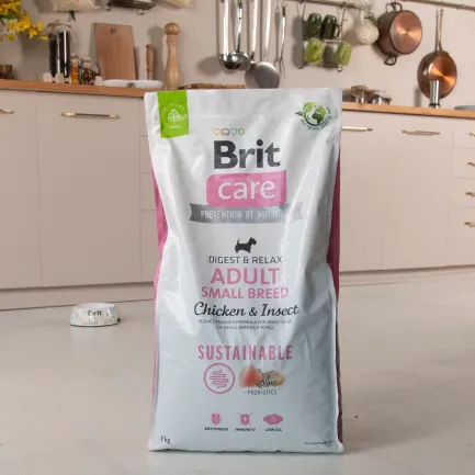 Сухий корм Brit Care Dog Sustainable Adult Small Breed для собак малих порід, з куркою та комахами, 7 кг — Фото 7